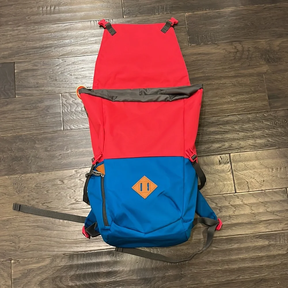 Jansport Pike Backpack bool bag new slalom red myko 1465 cubic inches 15” laptop